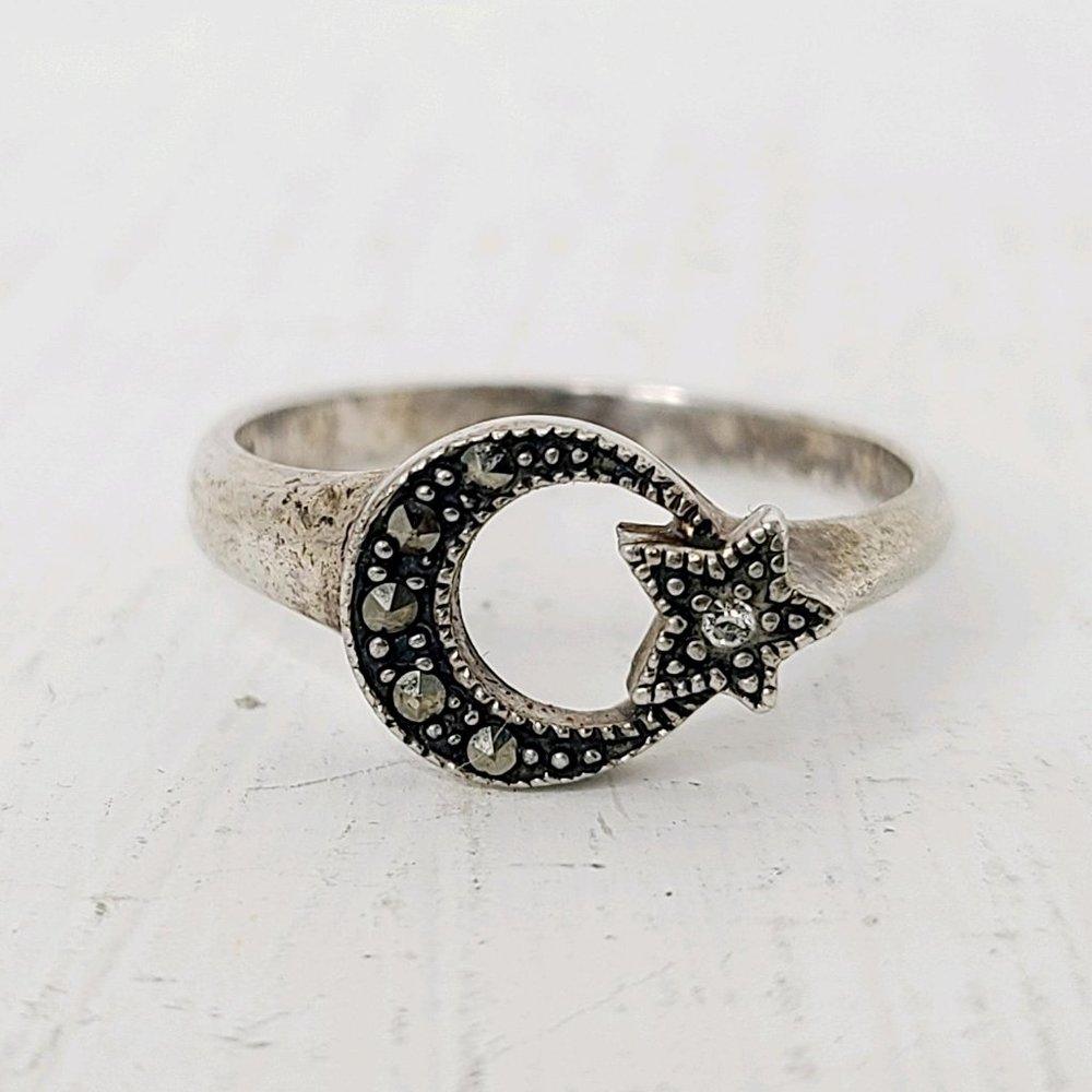 925 Moon Star Night Sky Ring Size 8.5 Vintage Sterling Marcasites Signed EUC